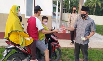 Warung Mang PeDeKa Pembagian Takjil Polsek Peninjauan ke Mushola Al Ikhlas Desa Peninjauan Kec.Peninjauan Kab Oku – DIVISI HUMAS POLRI
