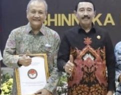 Asri Hadi Termasuk Penerima Penghargaan 14 Purna Bakti Yang Mencatat Prestasi