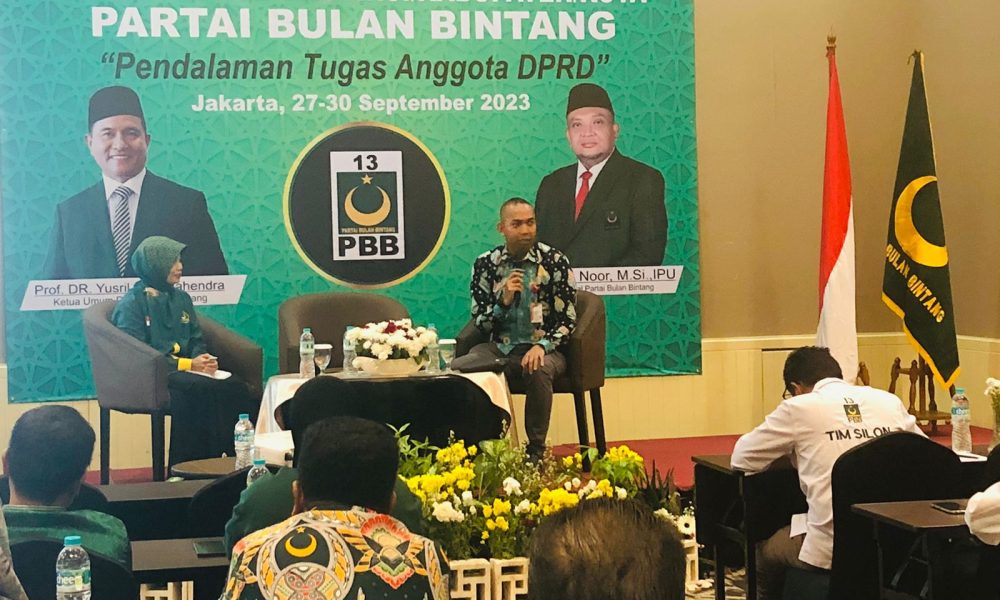 Direktur Sosialisasi dan Kampanye Antikorupsi KPK, Amir Arief Saat Menjadi Narasumber Bimtek DPRD Provinsi, Kabupaten, dan Kota DPP Partai Bulan Bintang di Swiss-Belresidences, Jakarta, Rabu (29/9). (DPP PBB)