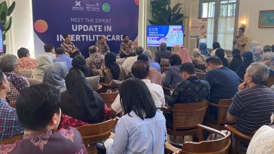 Foto : Brawijaya IVF Center menggelar seminar bertajuk “Update in Infertility Care” menghadirkan Dr. Robert Fisher, M.D, pelopor dan pendiri Fertility Center Hamburg, Jakarta (4/8/24). (Doc.Ist)