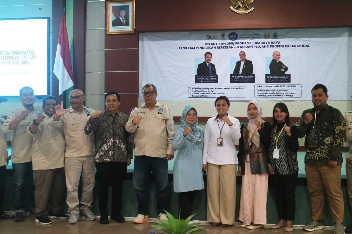 Foto : PROPAMI Surabaya Raya resmi dilantik, membuka jalan lahirnya profesional pasar modal baru melalui edukasi, kolaborasi, dan penguatan kompetensi investasi nasional. (doc.PROPAMI)