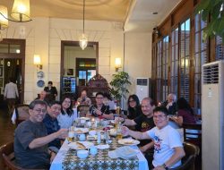 Jaringan penulis biografi tokoh Usulkan WFH Swasta dan Pemerintah